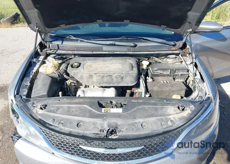 2015 Chrysler 200 Limited из США, поврежденный, VIN 1C3CCCAB0FN747295